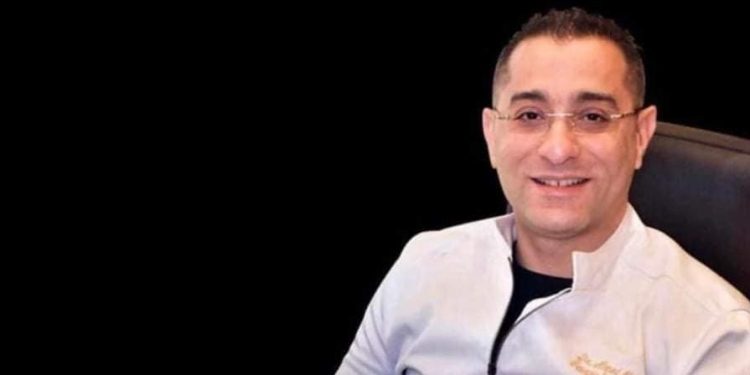 أحمد ماهر أخصائي طب الفم وتجميل الأسنان ٧ خطوات صحيحة يجب إتباعها لزراعة الأسنان