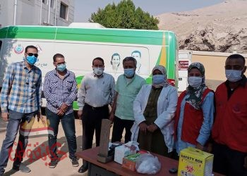 صحه قنا : الكشف على ٨٢٥ حالة خلال القافلة الطبية بقرية عزبة عبدالرحمن بمركز نجع حمادي