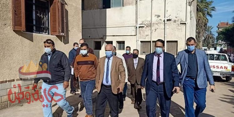 وكيلا وزارة الصحة والتربية والتعليم يتابعان حالة المصابين في حادث مركز بسيون