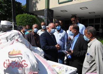 ضبط 4 طن دقيق بلدي مدعم قبل بيعها بالسوق السوداء بقنا