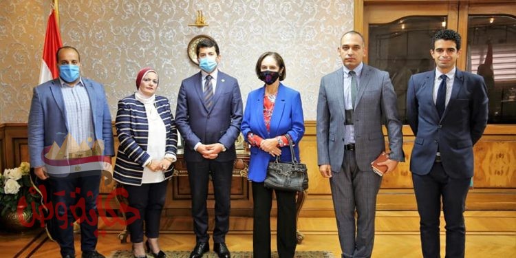 وزير الشباب يلتقي رئيس اللجنة الوطنية لمكافحة الهجرة غير الشرعية