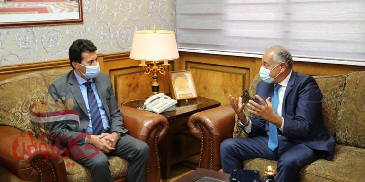 وزير الشباب والرياضة يلتقي رئيس نادى الفروسية بالجزيرة