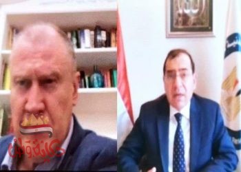 مباحثات وزير البترول والثروة المعدنية مع السفير الأسترالى بالقاهرة
