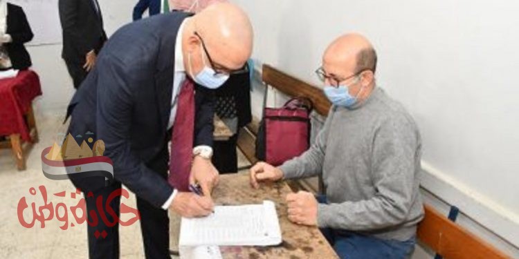 وزير الإسكان يُدلى بصوته فى انتخابات مجلس النواب 2020