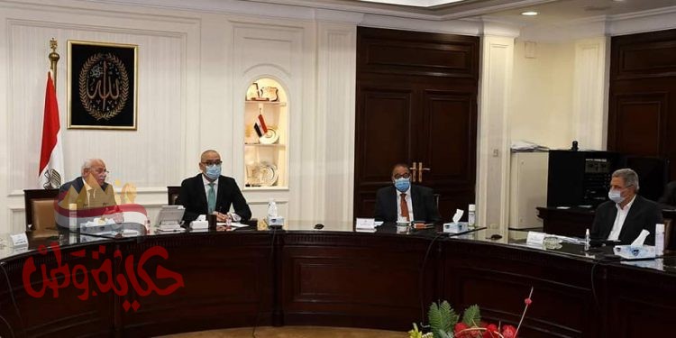 وزير الإسكان ومحافظ بورسعيد يتابعان المشروعات المختلفة الجارى تنفيذها