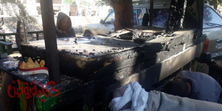 مجهول يشعل النار بعربة فول بقنا