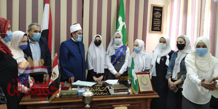 تهنئة  لإدرة العاشر من رمضان للتعليم الازهرى لما لهم من دور بارز في الأنشطة والمسابقات