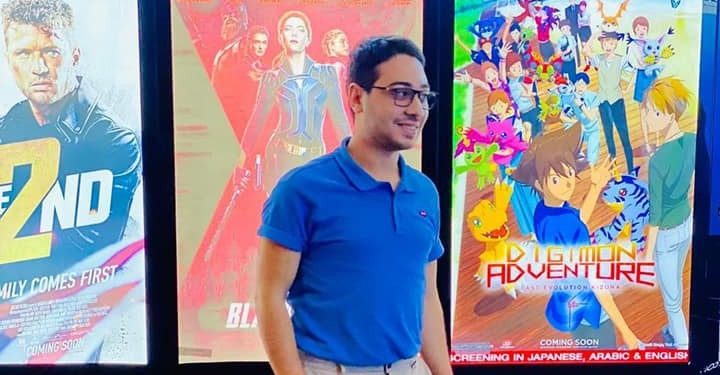 مصطفى عاطف.. شاب يصدم جمهوره بسهولة الانجليزي مجانا