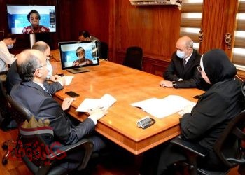 “نيفين جامع ” تبحث مع سكرتير عام تجمع الكوميسا سبل تعزيز التعاون الاقتصادي المشترك بين دول التجمع خلال المرحلة المقبلة 