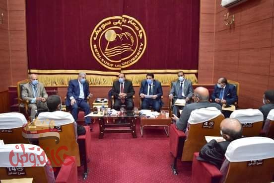 رئيس جامعة بني سويف يفاجئ مجلس كلية التجارة