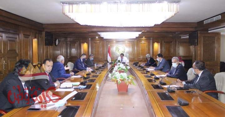 اجتماعا لوزير التعليم العالى مع مساعدي مستشاري الوزارة لمتابعة العمل خلال المرحلة القادمة