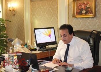 وزير التعليم العالي يستعرض دور الوزارة في مواجهة فيروس كورونا مع رؤساء الجامعات الحكومية والخاصة