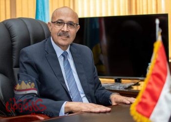 رئيس جامعة طنطا يكرم رواد التميز المدرجين بقائمة أفضل علماء العالم