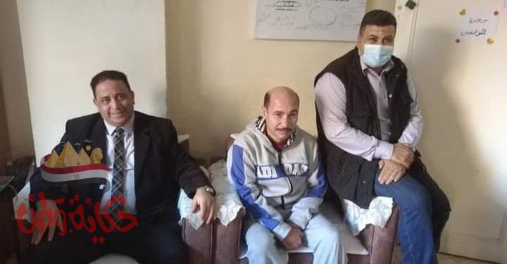 وكيل وزارة التضامن بالغربية تنقذ مسنا من مخاطر الشارع