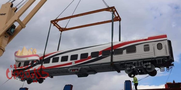 وزير النقل يعلن وصول دفعة جديدة من عربات ركاب السكك الحديدية الجديدة