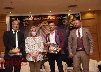 تكريم أسامة استايل أصغر مصمم أزياء فى مهرجان أوسكار ايجيبت السينمائي