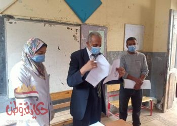 وفد وزارة الصحة يتابع فاعليات الحملة القومية للقضاء على الديدان المعوية بالفيوم