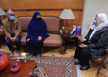 وزيرة التضامن الاجتماعي تلتقي “سيدة المطر” ..وتوجه بدعمها ماليا