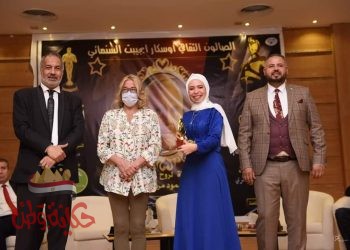 عادل عمار يشيد بفريق عمل مهرجان أوسكار ايجيبت السينمائي ويكرم أماني سمير