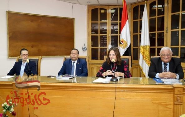 الخبراء الاعلاميون يشيدون بمشروعات تخرج طلاب شعبة الصحافة باعلام عين شمس