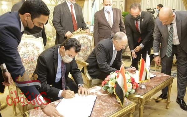 وزير الشباب يوقع بروتوكول تعاون مع رئيس هيئة قضايا الدولة