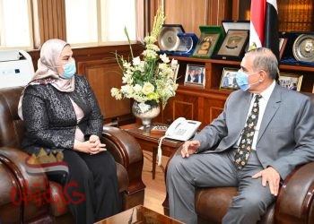 وزيرة التضامن الاجتماعي تستهل زيارة كفر الشيخ بلقاء المحافظ .وتتفقد جمعية الهلال الأحمر المصري بالمحافظة