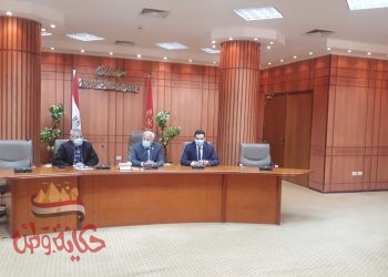 محافظ بورسعيد يتابع سير العمل في اعمال المرافق بعدد من المشروعات