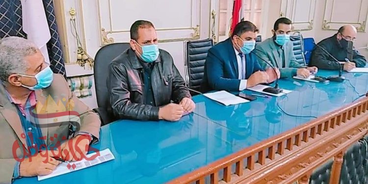 بالصور الصمطي في أول لقاء جماهيري مع مواطني جرجا