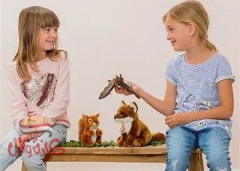 صورة بها بنتين لـ أختي..