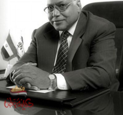 صورة بها شخص وزير التعليم العالي