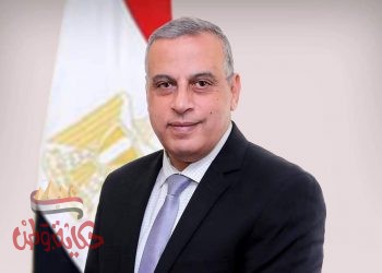 محافظ سوهاج يهنئ الشعب