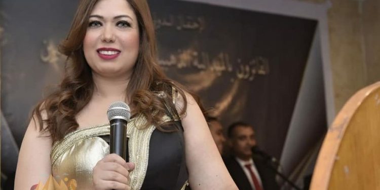 فيروز نبيل تحصل على الميدالية الذهبية في الحفل الدولي الرابع للكتاب والإعلاميين