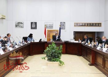 وزير السياحة يستعرض ماتم انجازه من تكليفات فى ملف الانتقال للعاصمة الأدارية الجديدة