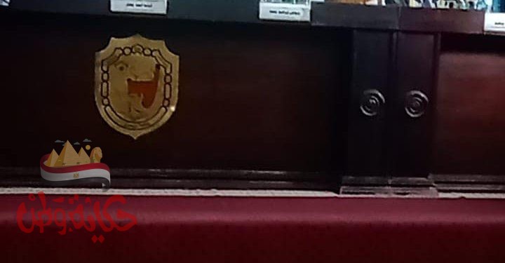 نائب رئيس منظمة الحق الدولية يترأس لجنة مناقشه رسالة دكتوراه بآداب سوهاج