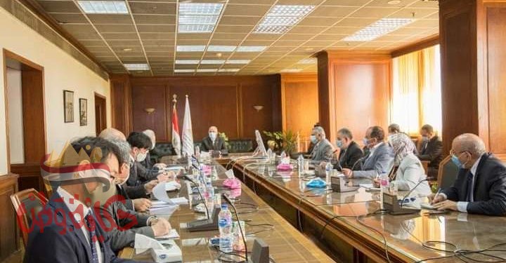 عبد العاطى :بدء الاجراءات التنفيذية لمشروع إنشاء قناطر ديروط الجديدة –