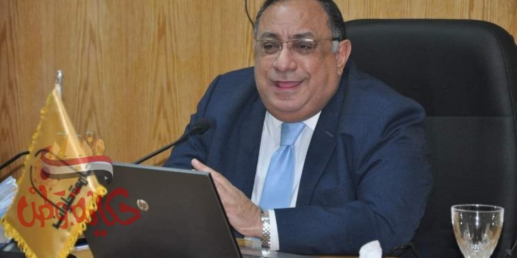 رئيس جامعة حلوان يلتقي السادة أعضاء هيئة التدريس العائدين من بعثات علمية بالخارج