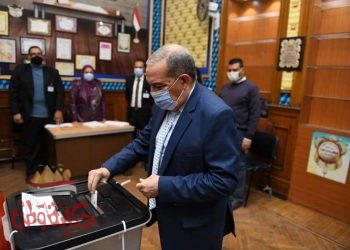 “وزير الدولة للإنتاج الحربي” يدلي بصوته في جولة الإعادة لانتخابات مجلس النواب لمحافظات المرحلة الثانية