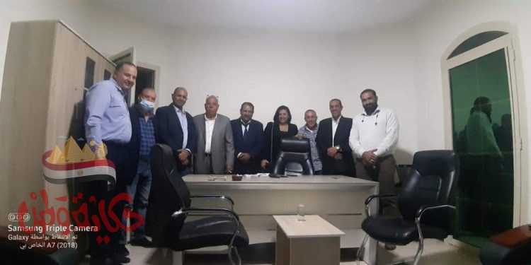 سيد قاسم وحسام صالح عوض الله يزوران مقر حزب مستقبل وطن بالغردقة