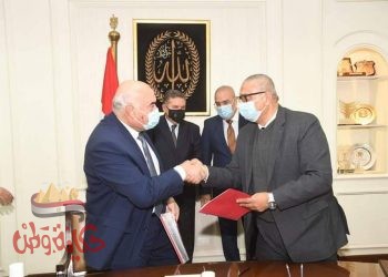 وزير قطاع الأعمال والإسكان يشهدان توقيع بروتوكول تعاون لتطوير أراضي القابضة للغزل والنسيج