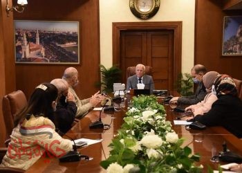 الغضبان :  يتابع سير العمل في تطوير عدد من الطرق بحي المناخ