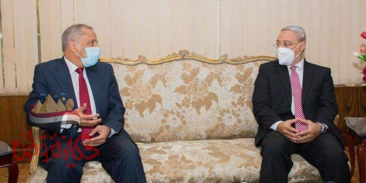 رئيس جامعة طنطا يستقبل الرئيس التنفيذي لوكالة الفضاء المصرية