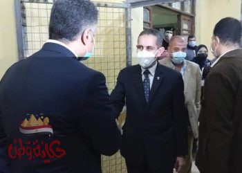 محافظ الغربية فى جولة مسائية يتفقد اللجان الانتخابية بمركز ومدينة سمنود