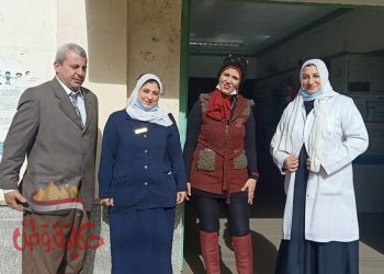 مدير الرعاية الأساسية لإدارة صحة ثاني المحلة في متابعة لوحدة عزبة راغب