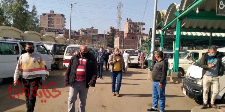 البحيرة يتابع إلتزام الركاب والسائقين بتنفيذ كافة القرارات الإحترازية والوقائية