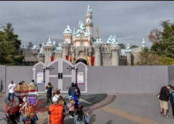 ديزني لاند أول موقع كبير للتطعيم ضد مرض كوفيد-19