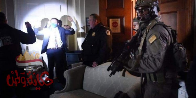 "المؤامرة الداخلية".. تساؤلات