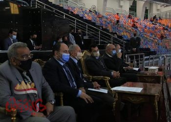 وزير الرياضة يشهد مباراة
