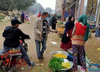 رحمي يتابع جهود مدينة السنطة في رفع المخلفات اليومية وفض 3 أسواق