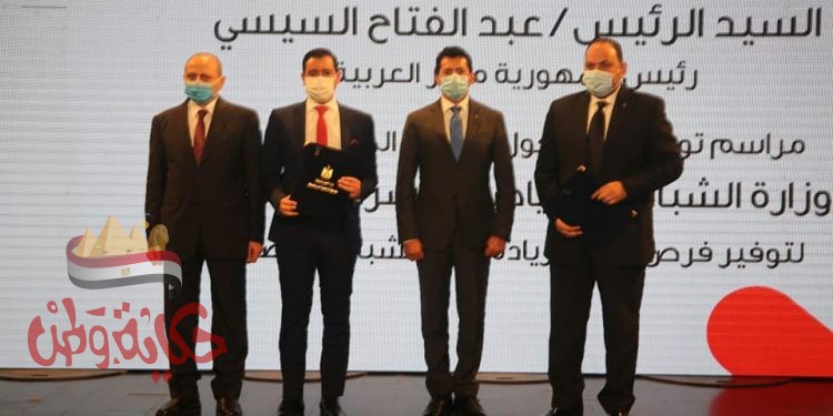 وزير الرياضة يعلن