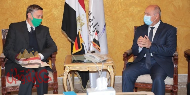 توقيع مذكرة